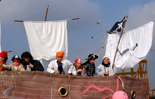Immagine della nave dei pirati al carnevale 2007