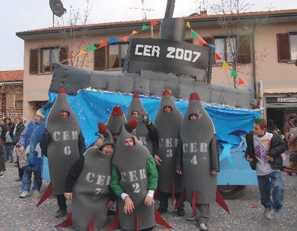 Immagine del sottomarino cerianese per la sfilata di carnevale