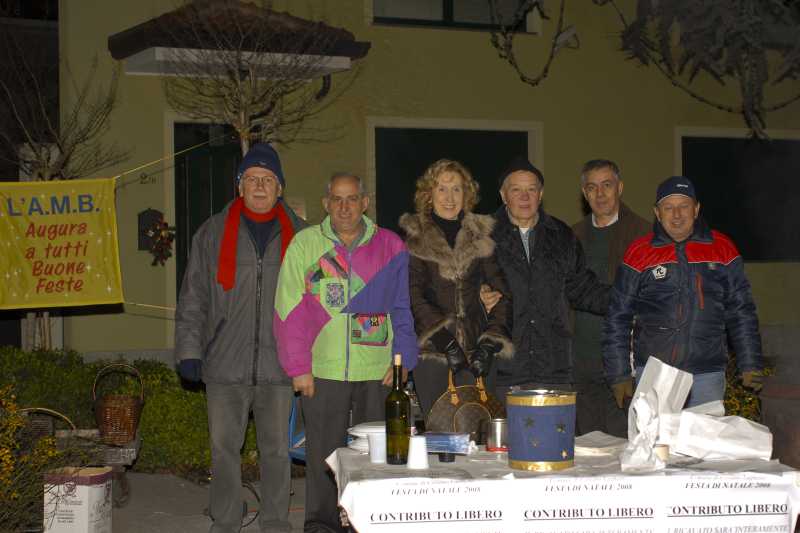 Foto dei volontari dell'Associazione Massimo Brioschi